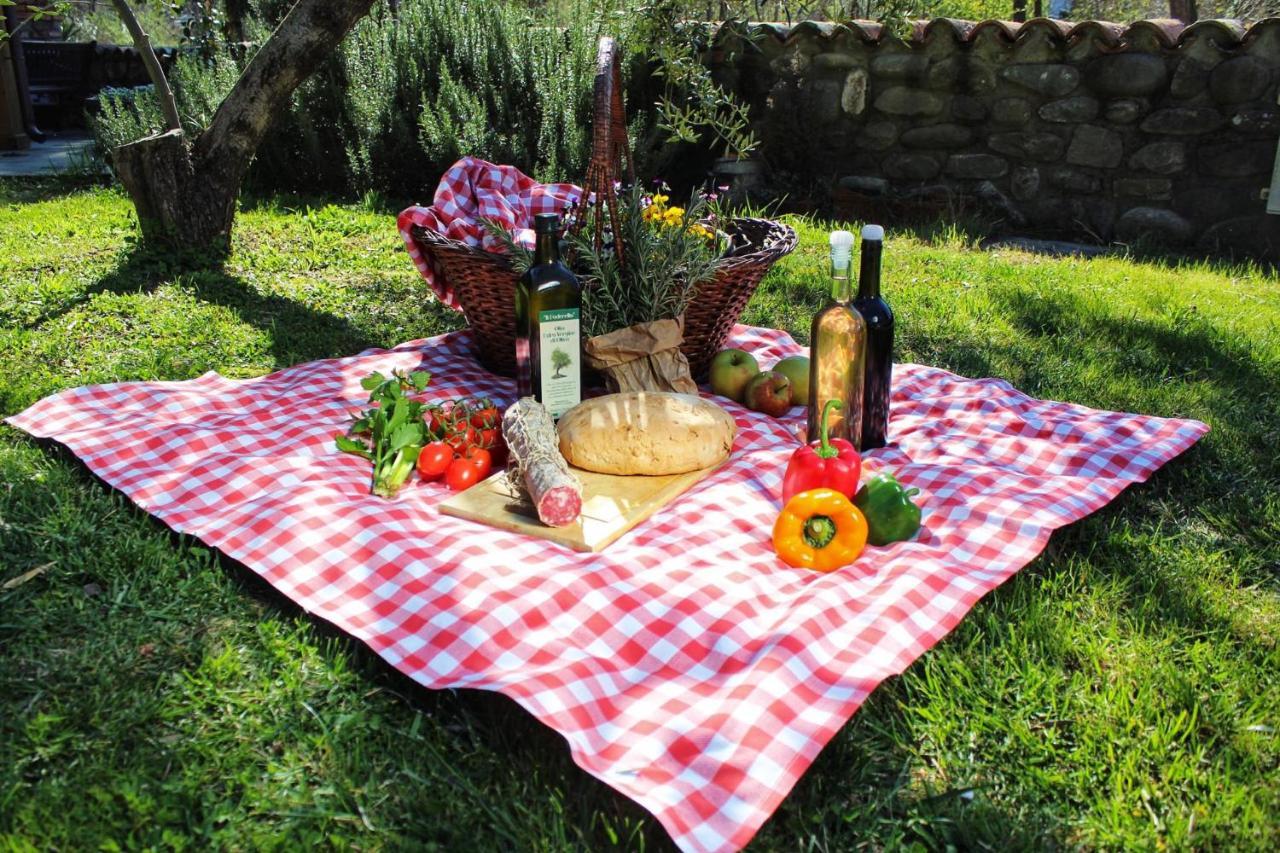 Agriturismo Il Poderetto Licciana Nardi Exterior foto